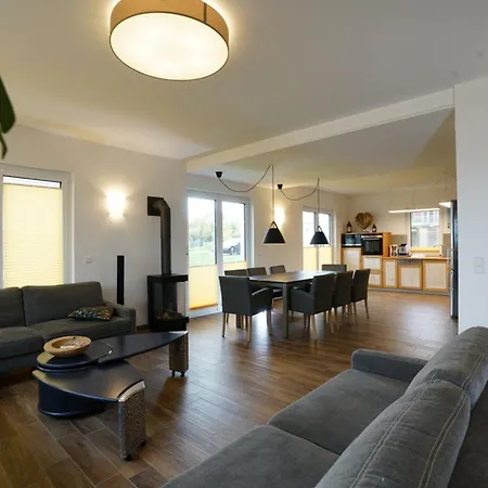 Meermaid Mit Schwimmbad * Hohen Wieschendorf