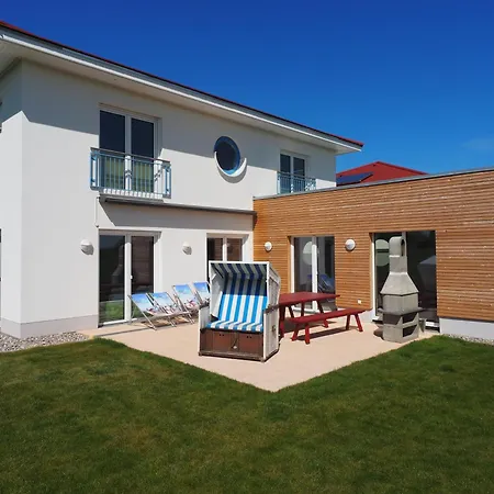 Meermaid Mit Schwimmbad * Hohen Wieschendorf